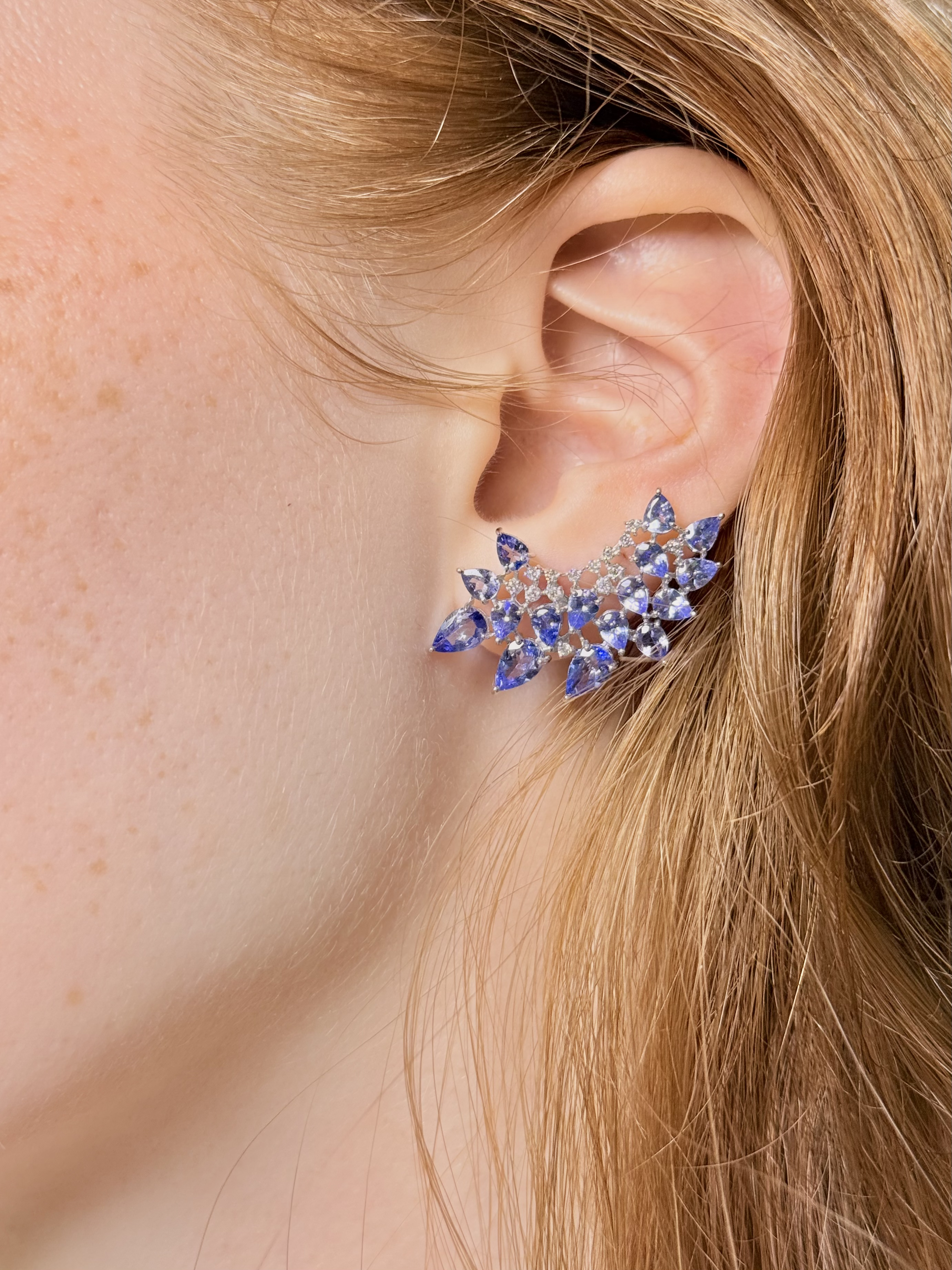 Brinco Ear Cuff Tanzanita e Brilhantes 6,03 CT – modelo