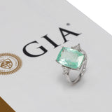 Anel Three Stone Turmalina Paraíba e Diamantes Trillion 6.1 CT