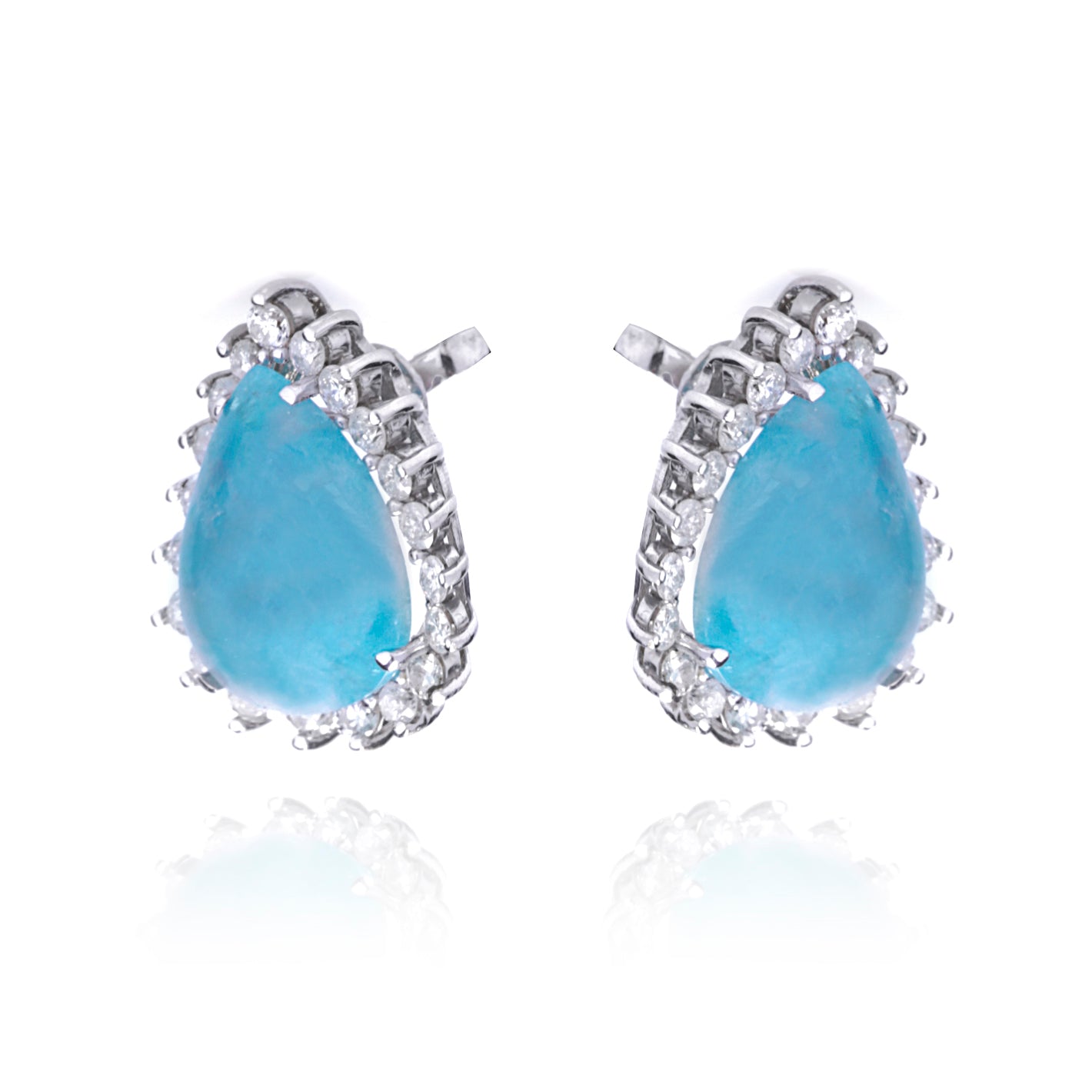 Brinco Gota Turmalina Paraíba Cabochão e Brilhantes 6,1 CT – vista lateral