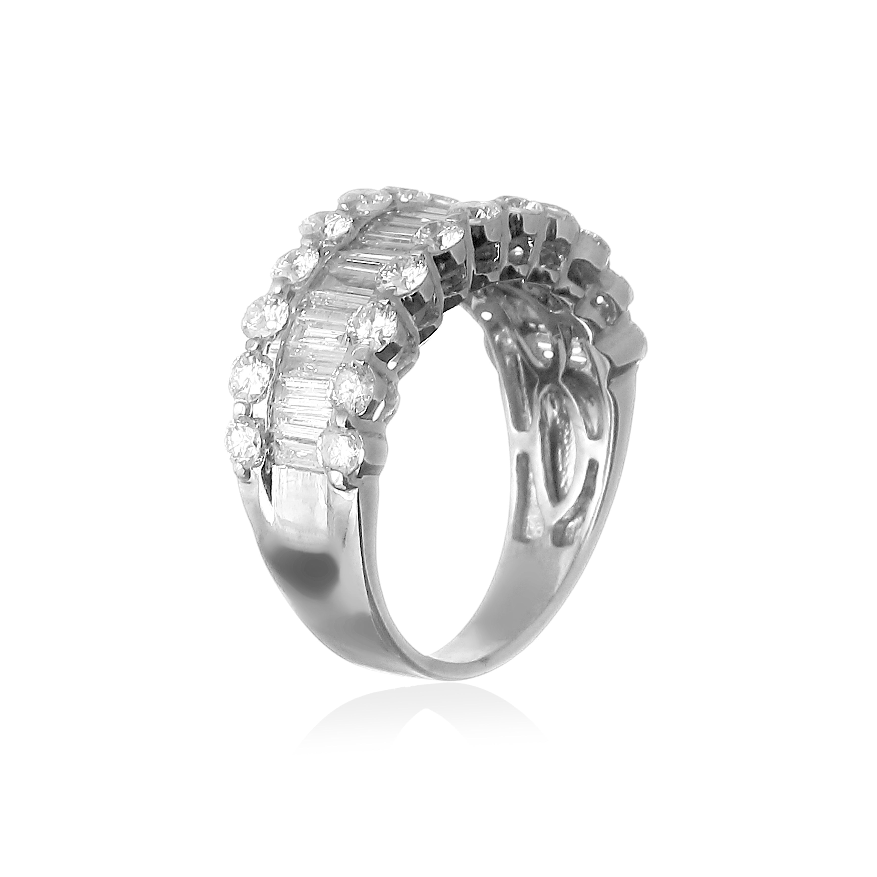 Meia Aliança Diamantes Baguete e Brilhantes Suria – vista lateral